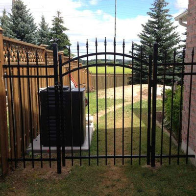 Safety Isolation post fence steel Non Fading Anti Aging From Vietnam
