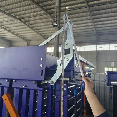 Blue Cattle Crush With Scales Farm Equipment For Cattle