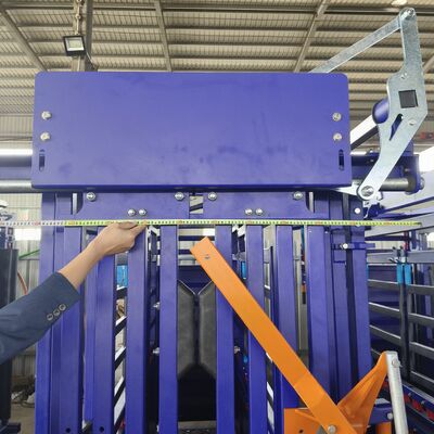 Blue Cattle Crush With Scales Farm Equipment For Cattle