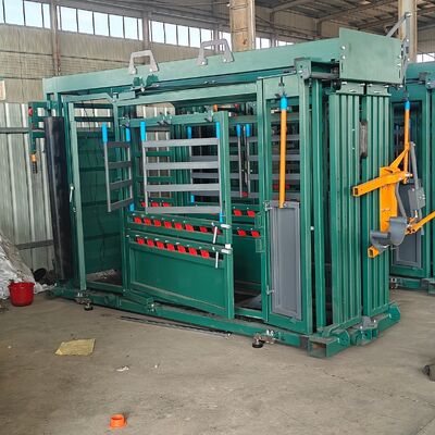 Heavy Duty Bail With Dual Locking Mechanism Cattle Crush For Farm