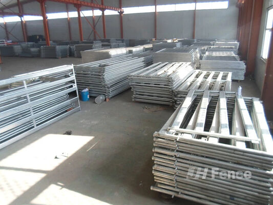 Galvanized Livestock Panel Fence Strong Rust Resistant Construction Perfect for Livestock Containment and Agricultural