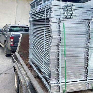 Galvanized Mesh Sheep Enclosure Fence Ensuring Long Lasting Protection and Minimal Maintenance for Livestock Containment