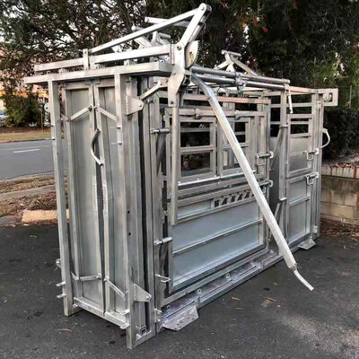 Manual Operation Steel Frame Cattle Crushing Machine Offering Adjustable Components and Secure Animal Restraint for Farm